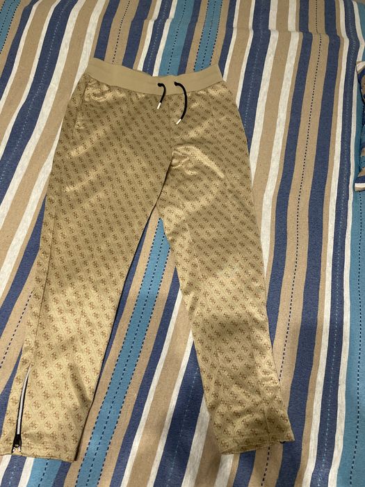 Pantaloni de trenning guess marimea S fit M