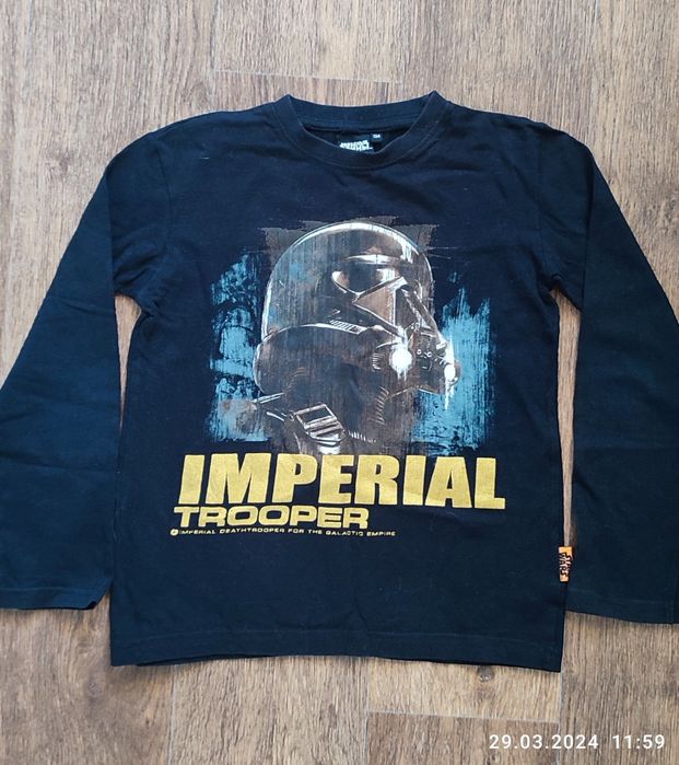 Куртки,джинсы,кофты