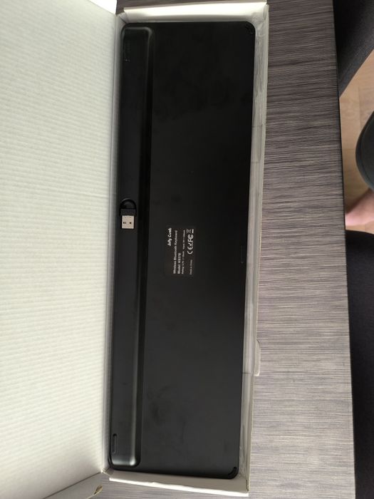 Jelly Comb безжична клавиатура с блутут и донгъл, до 3 устройства