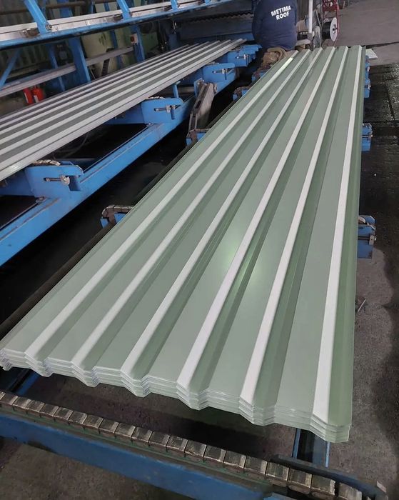 Vând tabla cutata cuta h 35 diferite grosimi 
Latimea de un 1 metru 
L