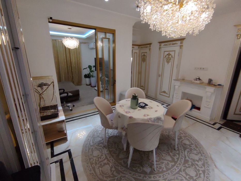 Продается 3 комн квартира в Мирабад Сити V576