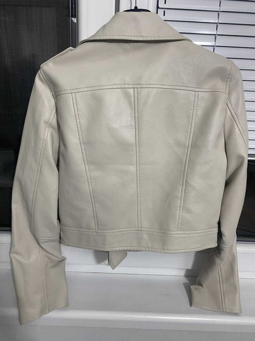 Светло кожено яке Stradivarius