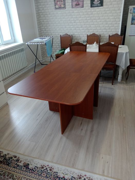 Продам стол книжка