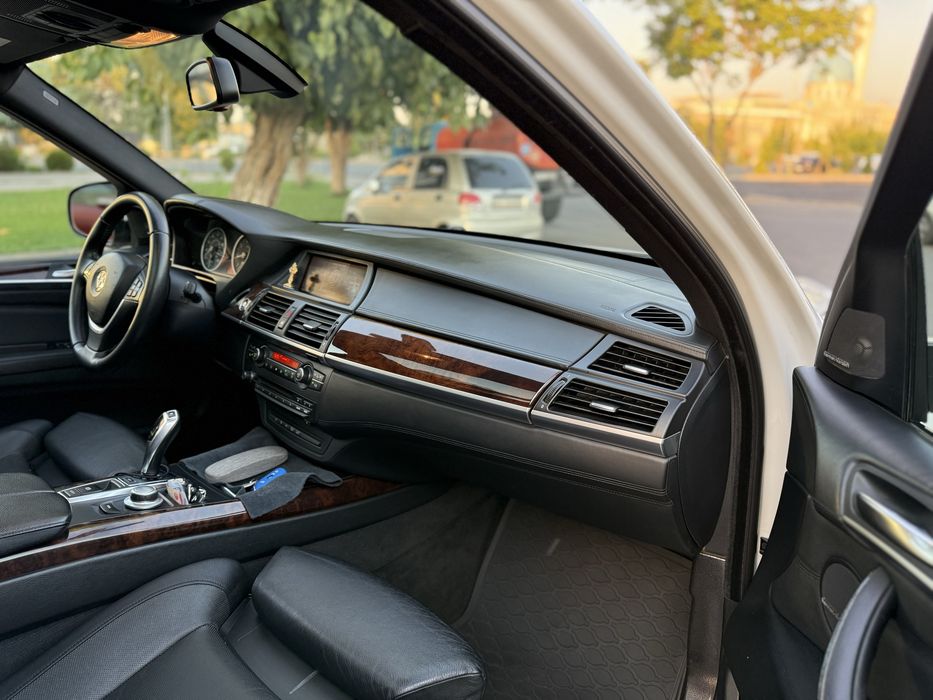 BMW X5 XDrive48i