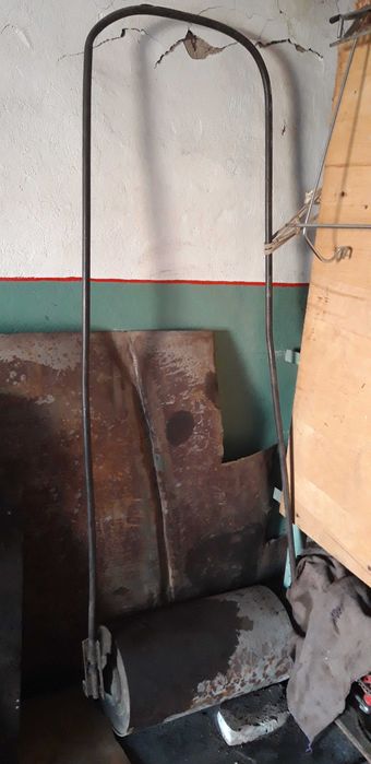 Продам ручной каток.