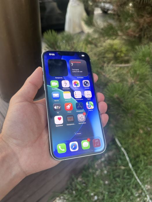 Продам телефон Айфон 13 Pro Max