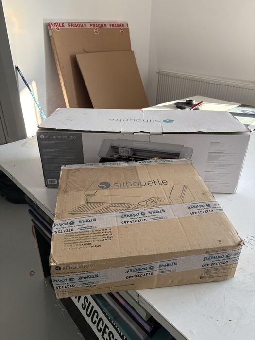 Silhouette cameo 4 Plus si alimentator automat A4/A3