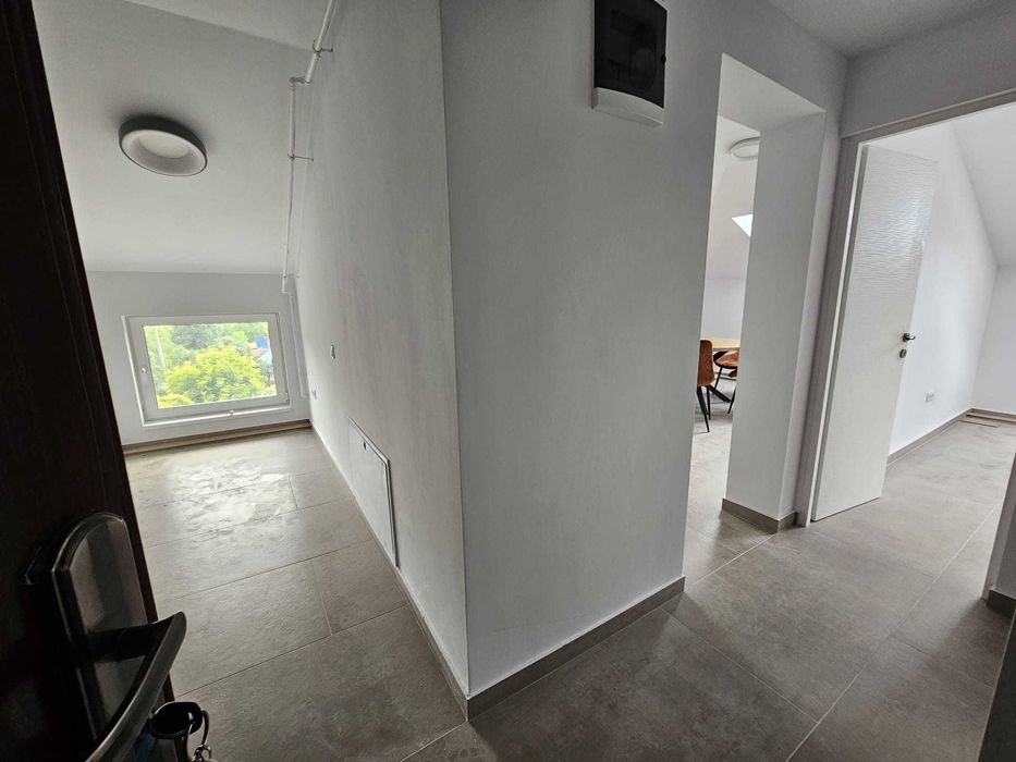 Proprietar, vand apartament 2 camere cu pod depozitare si parcare in Baia Mare (Ferneziu)