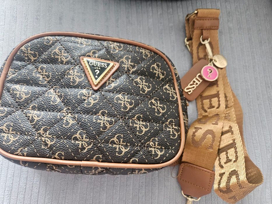 ДАМСКИ кожени чанти Guess,Louis Vuitton i CK