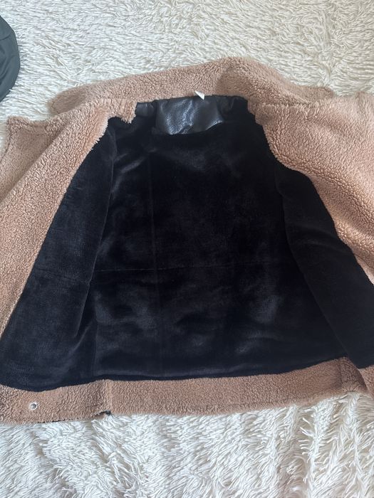 Кож куртка на девочку