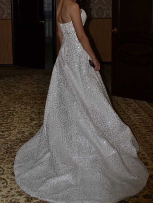 Продам свадебное платье