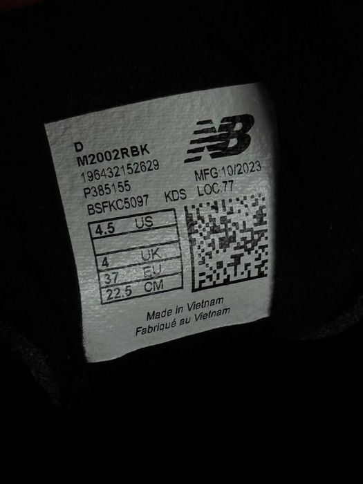 New Balance 2002R