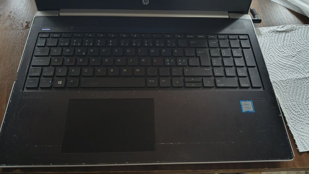 Laptop HP Probook 450 G5 i5 8250 8 core 16gb  hdd320 video 2gb bat 4h