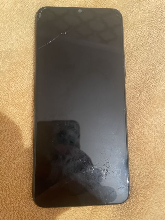 Телефон Vivo Y20 сломан