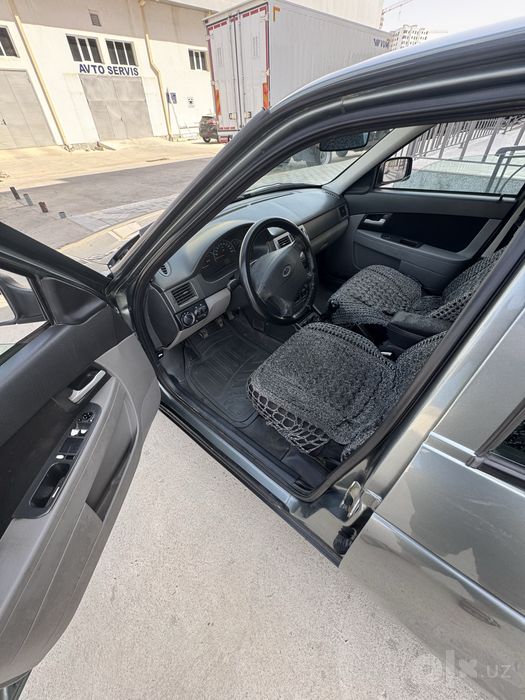 Lada priora 2172 sotiladi