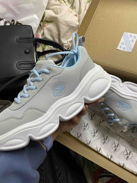 Кроссовки timejump