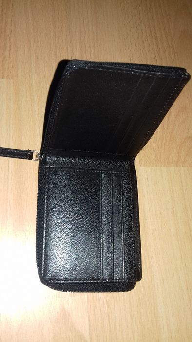 Portofele barbatesti