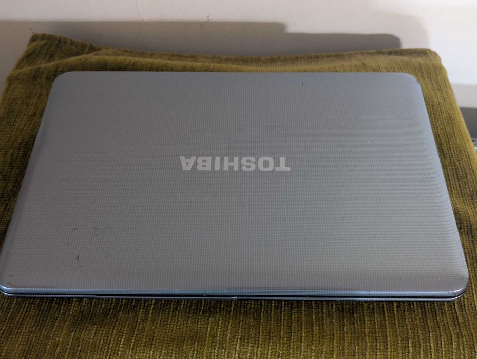 Laptop TOSHIBA Satellite L850-1C9, Intel Core i7-3610QM, Ram 8 Gb, SSD 256 Gb
