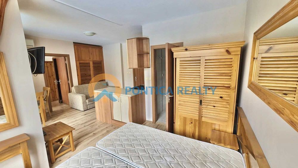 Тристаен апартамент в луксозен комплекс в Слънчев Бряг