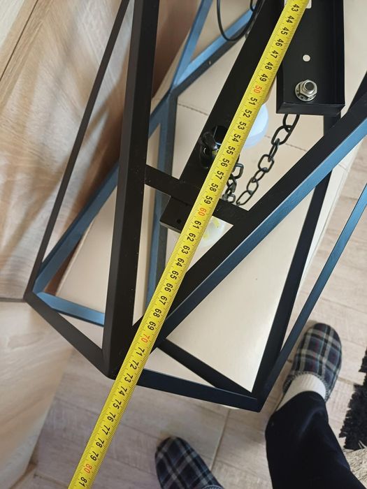 Модерен метален,висящ плафон в черно и златисто