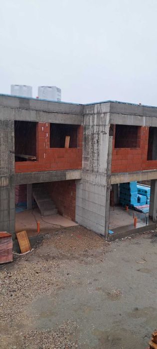 Къщи в комплекс в Божурище