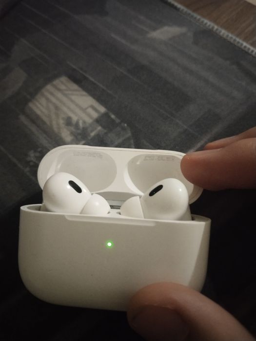 Airpods pro 2 в хорошем состояние