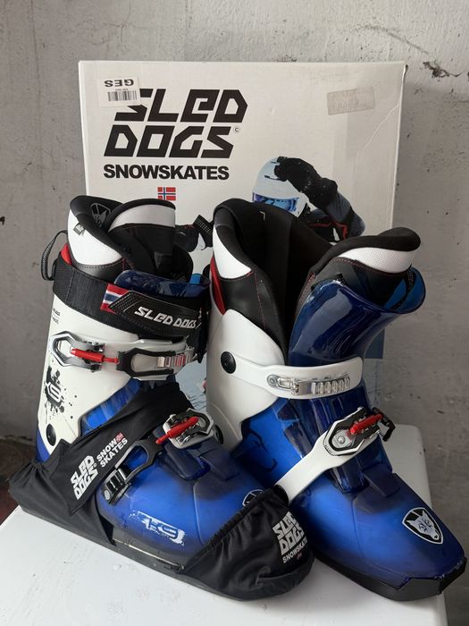 Snowskates ( Mini schiuri, patine zapada , ski )