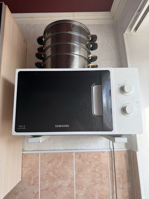 Микроволновая печь и духовка