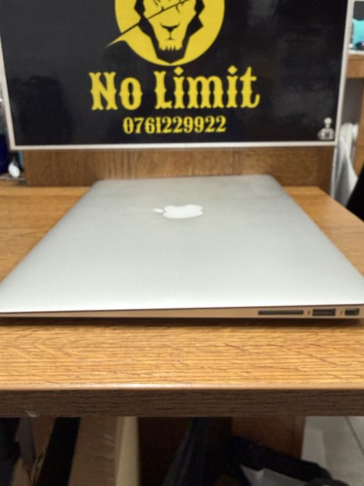 MacBook Air 13inch 2017 CA NOU 48 cicluri incarcare , AMANET NO LIMIT.