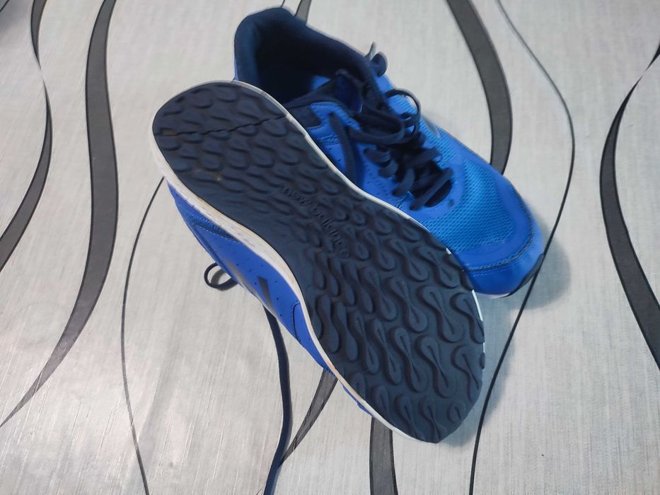 Маратонки  New Balance