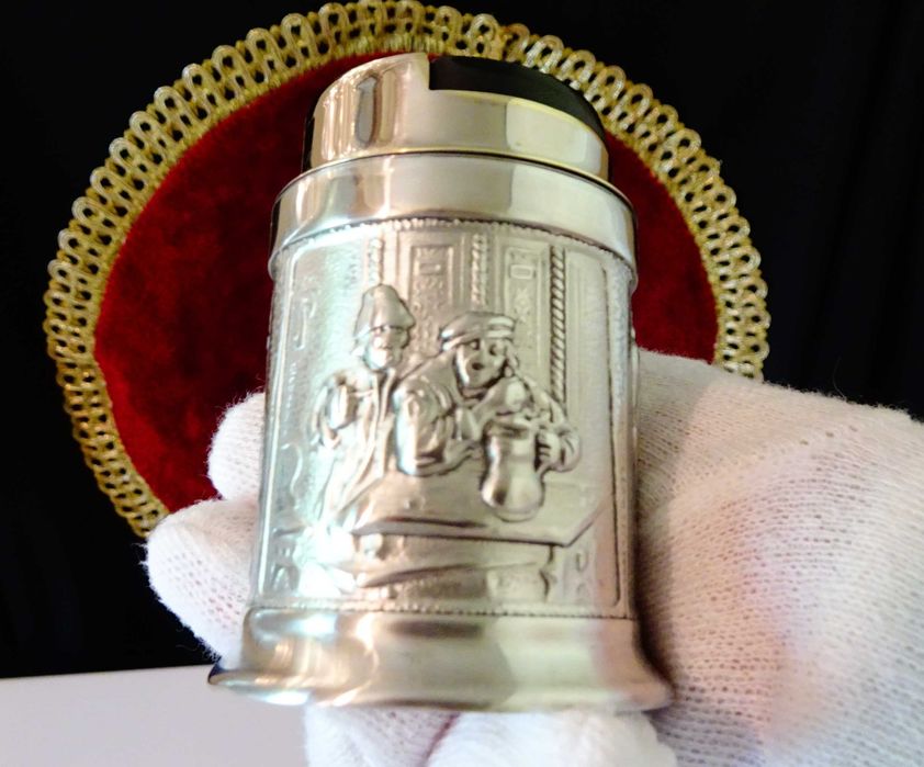 Настолна запалка от калай HB,W.Germany,перфектна.