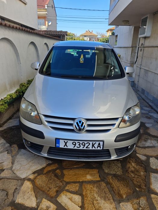 VW Golf  5 Plus .