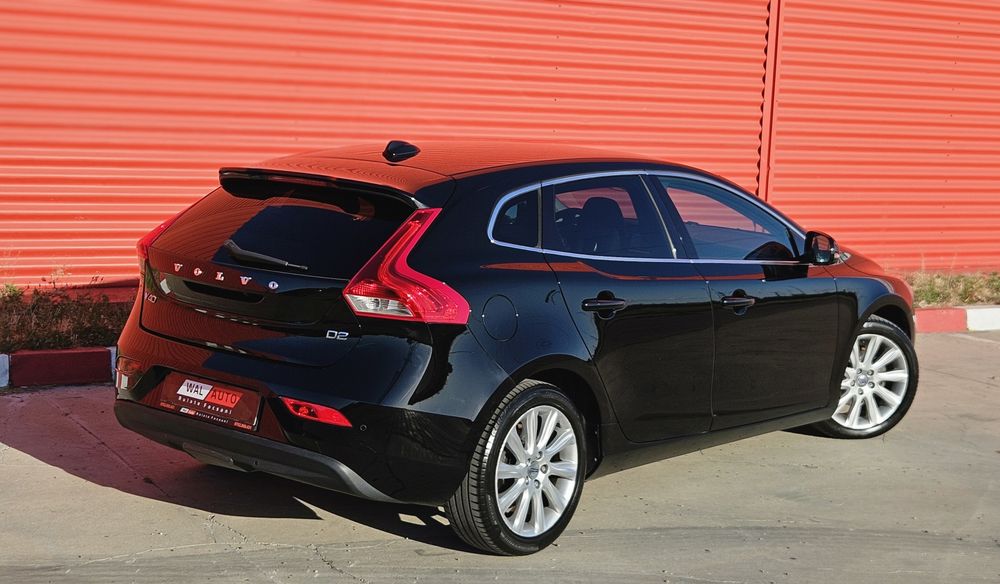 Volvo V40 D2 1.6 Tdi 2013 Bi-Xenon-Navi-Clima-Camera luat vederi-Scaune incalzite-Jante R17