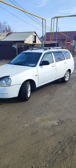 Продам Lada Priora уневесал.