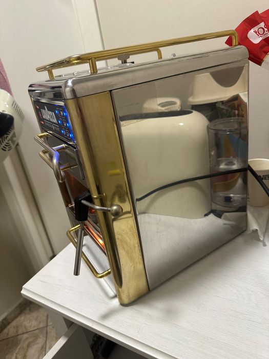 Кафемашина lavazza