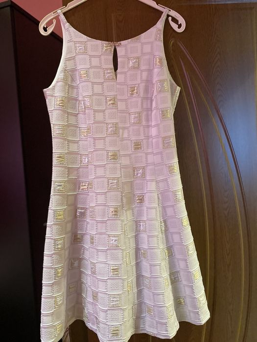 Рокля от колекцията на LUCY