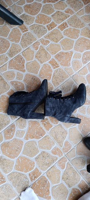 продавам боти размер 40