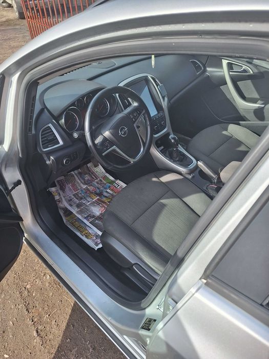 Opel astra j 1.7 cdti