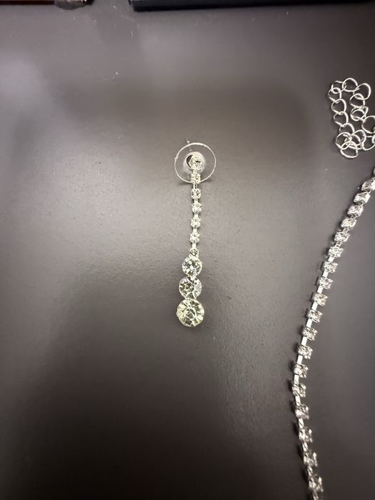 Set Argint Colier & Cercei cu Pietre Strălucitoare