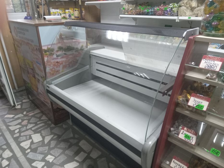 Продам холодильник для магазина