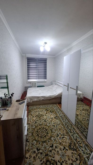 Юнусабад 8 квартал Продается квартира 3/3/4