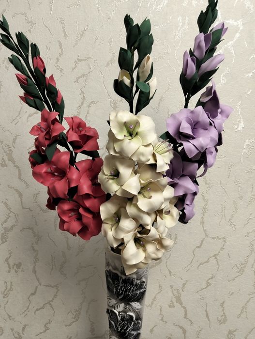 Гладиолусы из фоамирана