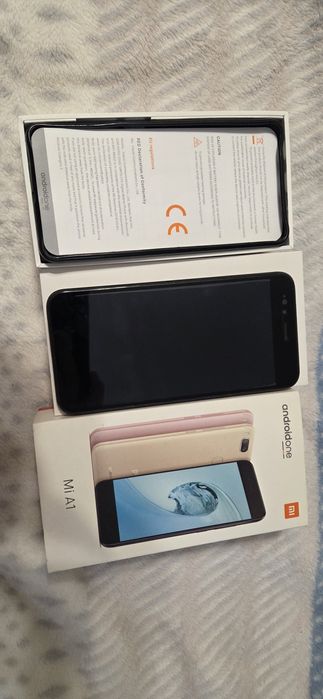 Продается Xiaomi Mi A1.