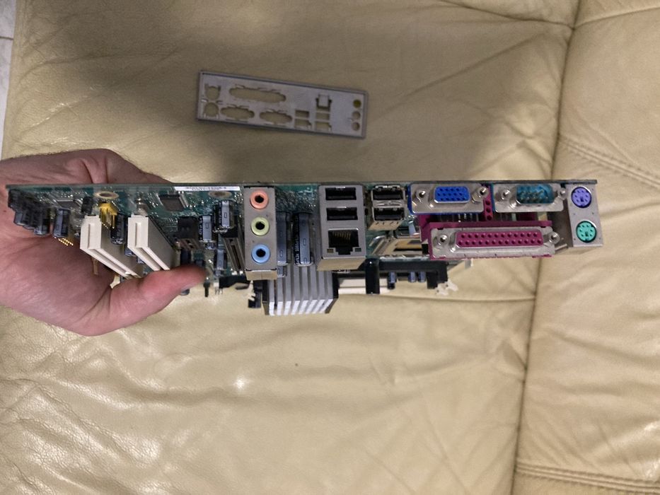 Placa de baza Intel D946GZIS socket LGA775