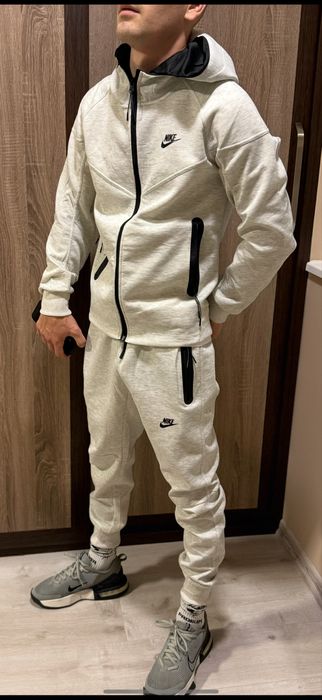 Мъжки комплекти Nike Tech Fleece