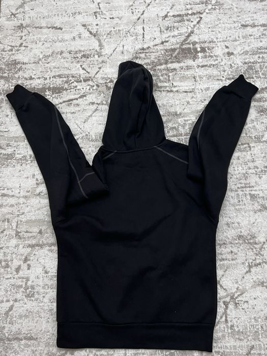 Черен суичър Mavi