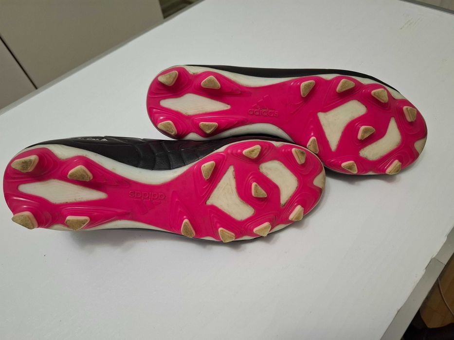 Ghete FOTBAL cu crampoane (SET excelent pentru antrenament)