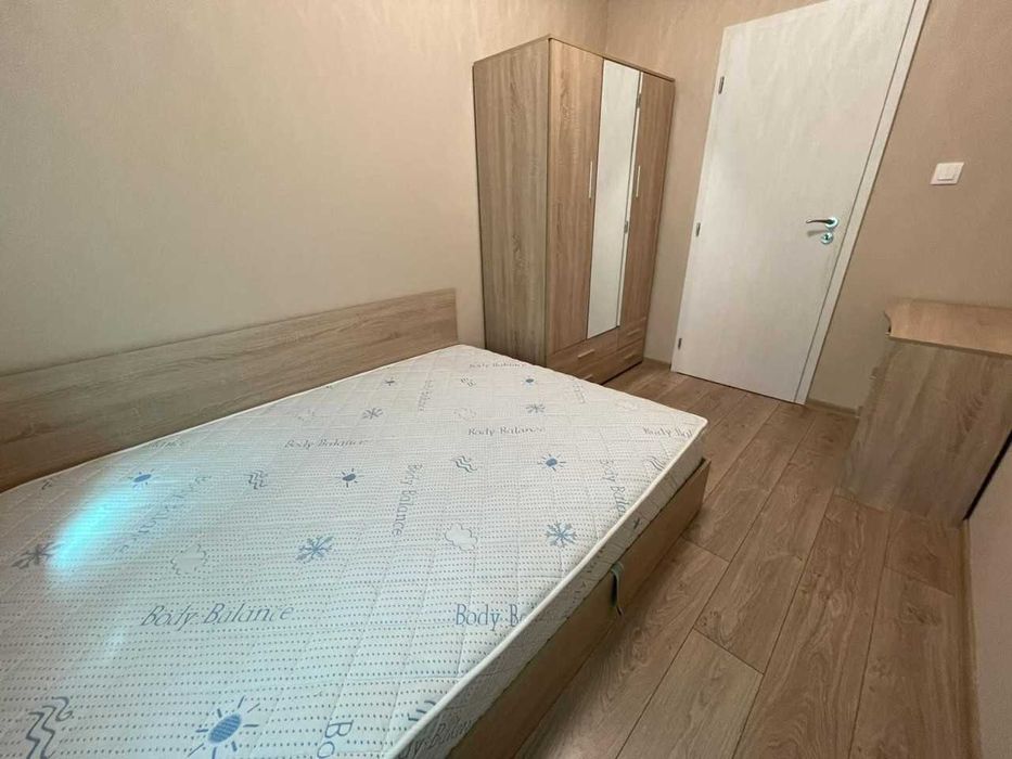 Дава се под наем Тристаен апартамент в София, Витоша - 80 кв.м за 580 € - Снимка #3