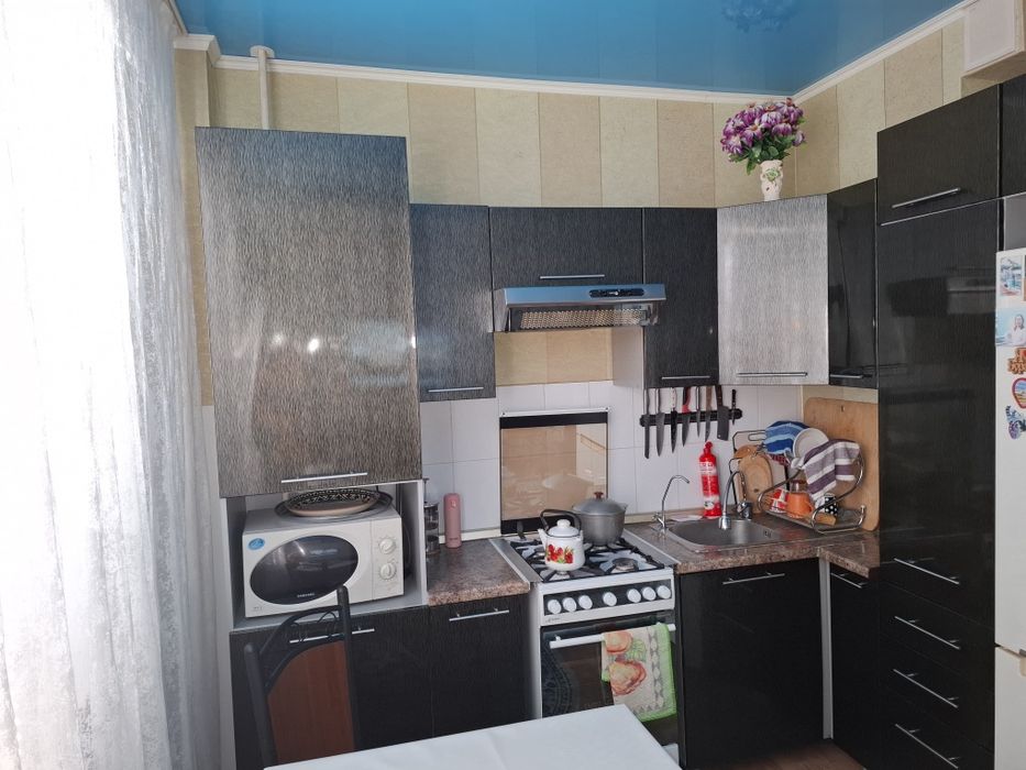 Продам шкаф хорошие.