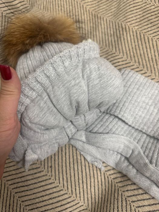 Шапка детская и шарф на девочку